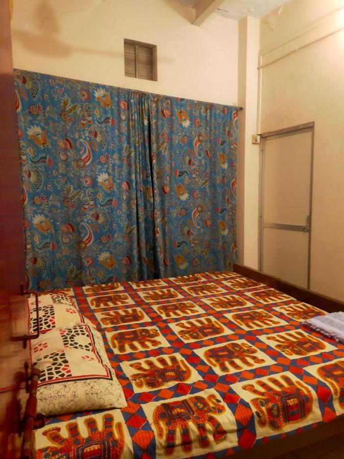 Brown Bread Bakery Guest House فاراناسي المظهر الخارجي الصورة