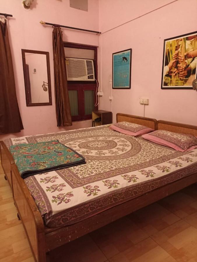 Brown Bread Bakery Guest House فاراناسي المظهر الخارجي الصورة