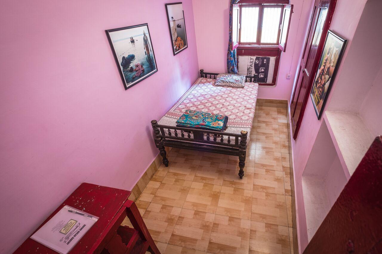Brown Bread Bakery Guest House فاراناسي المظهر الخارجي الصورة