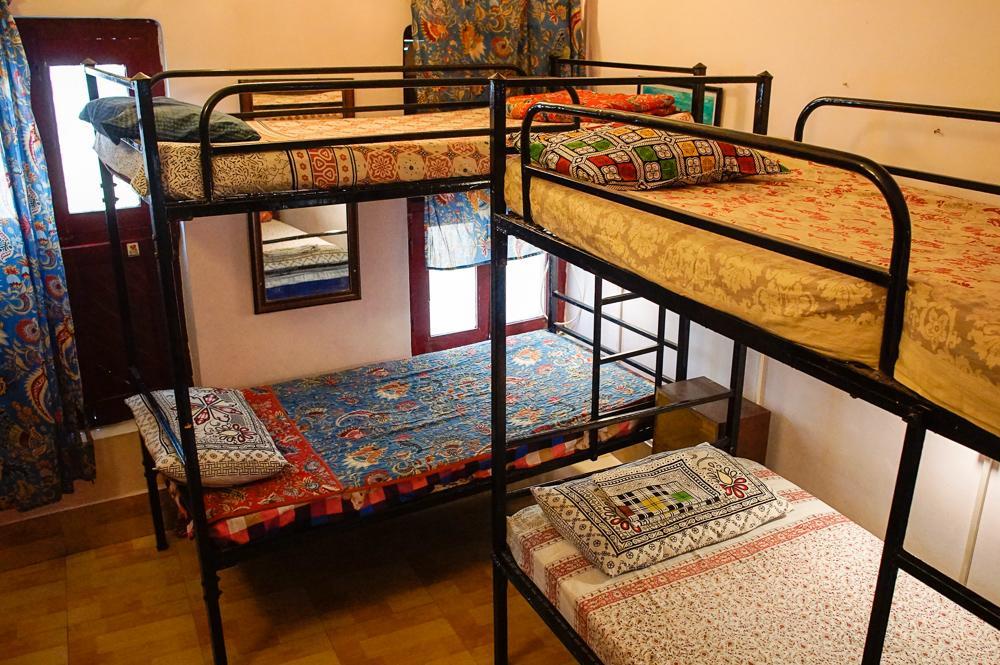 Brown Bread Bakery Guest House فاراناسي المظهر الخارجي الصورة