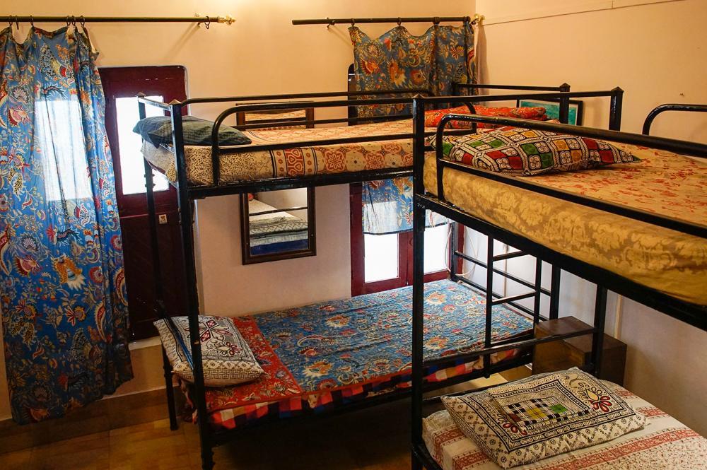 Brown Bread Bakery Guest House فاراناسي المظهر الخارجي الصورة